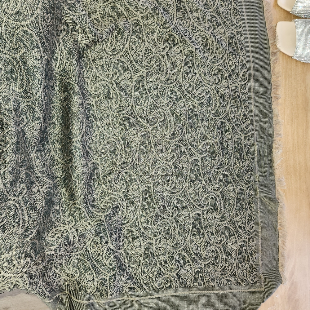 Black and Olive Hue TAN Patterned Scarf. - Picture 4 of 8